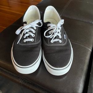 VANS Unisex Authentic Skate Shoes Size 12 Men’s